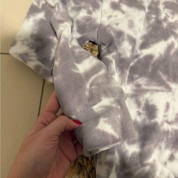 Forever 21 tie dye hoodie - Picture 3 of 9